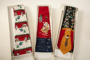 Lot 3 Christmas Neckties 2 Silk (UX4/JSF6) Santa Reindeer Snowman Hallmark - Imagen 1 de 11