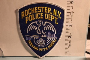 police patch  ROCHESTER POLICE NEW YORK  EAGLE - Picture 1 of 1