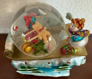 Vintage Snow Globe Music Box with Sleigh, Gifts and Snowman - Picture 1 of 4