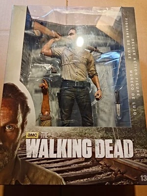 figurine Rick Grimes 25 cm The Walking Dead McFarlane neuf - Photo 1/4