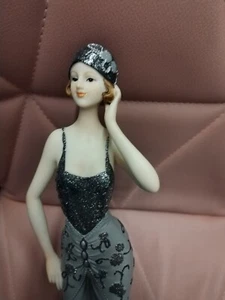 Broadway Belle Lady Figurine - Picture 1 of 6