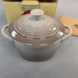 Le Creuset Stoneware Mini Petite Round Cocotte Casserole 2 Tone Gray NEW in Box - Picture 1 of 5