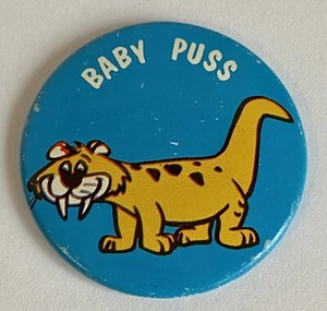 Vintage The Flintstones BABY PUSS Pinback Button Pin 1973 - Picture 1 of 3