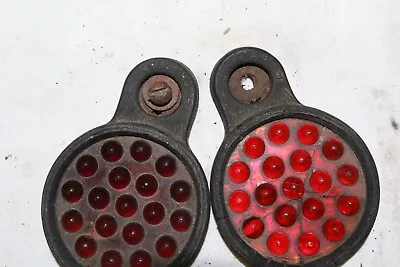 2x Vitralux Refletor Redondo Olho de Gato Mármore Vermelho Tag Light IH Vintage - Imagem 1 de 4