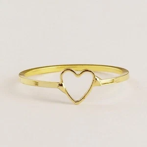 Heart Ring Gold Color Sizes 7 8 9 10 & 11 Fashion Jewelry - Picture 1 of 4