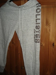 neuwertige Damen Jogginghose Hollister Gr.S hellgrau BW/Polyester - Bild 1 von 4
