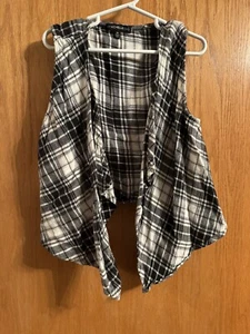 My Michelle Girls Black And White Vest 10 Girls Kids - Picture 1 of 3