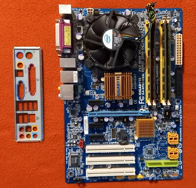 Placa Base Gigabyte GA-EP35-DS3L + Intel Core 2 QUAD Q8300 + 8GB RAM - Imagen 1 de 3