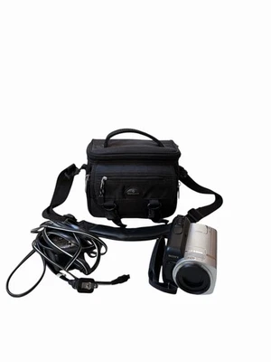 Sony DCR-SR45 Handycam Digital Video Camcorder 30GB With Battery & Charger WORKS - Image 1 of 4