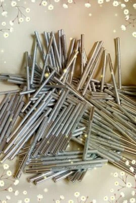 Burt's Bees Wings of Love Eye Liner- Light Brown