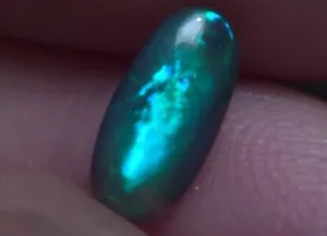0.74ct solid Lightning Ridge black opal, dazzling electric fire *see video* - Foto 1 di 7