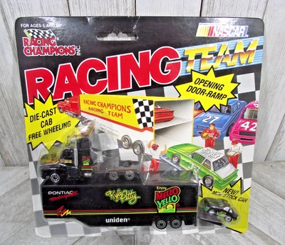 Racing Champions #42 Mello Yello Team Hauler w/ Mini Stock Car Kyle Petty - Image 1 of 4