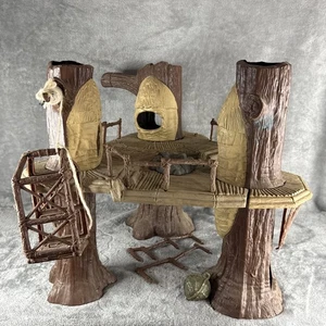 VINTAGE 1983 Kenner STAR WARS ROTJ Ewok Village Playset INCOMPLETE - Picture 1 of 11