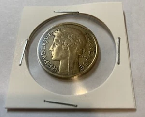 Nice France 1933 2 Francs Aluminum-Bronze Coin - Picture 1 of 2
