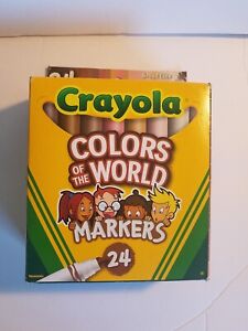 Crayola Colors of the World Markers - 24 Count Broad Line    D