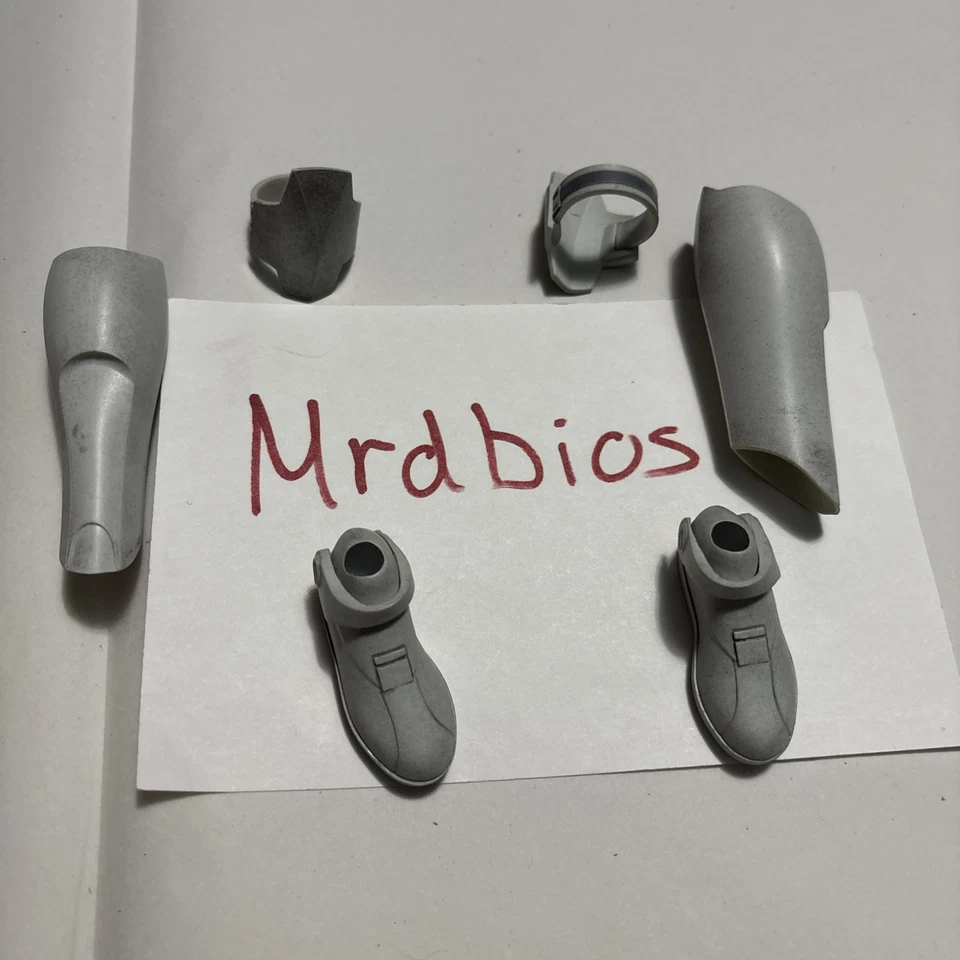 Hot Toys TMS095 Star Wars 1/6 Clone General Obi-Wan Kenobi Loose Boots Leg Armor - Image 1 of 1