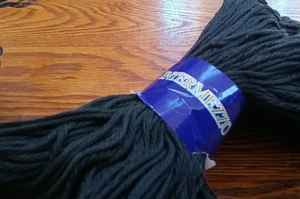 Intermezzogarn schwarz 100 % mercerisierte Baumwolle 185 Yards verkauft von Knäuel - Bild 1 von 4