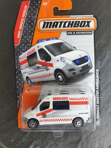 MATCHBOX 2013 RENAULT MASTER AMBULANCE 80/120 - Picture 1 of 1