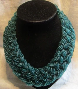 Geflochtene Mikroperlen Halskette Grün Retro - Bild 1 von 11