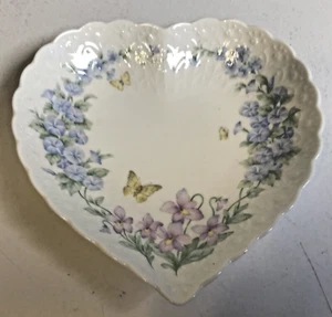 Hearts by Mikasa Heart Shaped Porcelain Dish Floral Design Thinking of You 6.5x6 - Picture 1 of 8