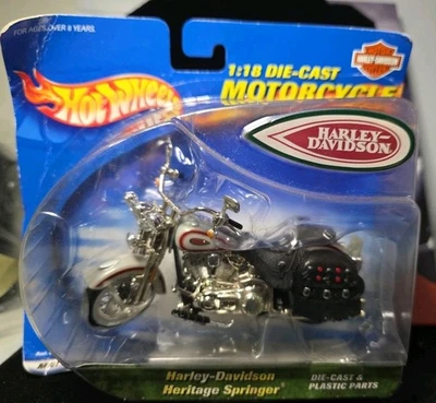 2000 Mattel Hot Wheels ~ 1:18  ~ Harley-Davidson Heritage Springer Motorcycle  - Image 1 of 4