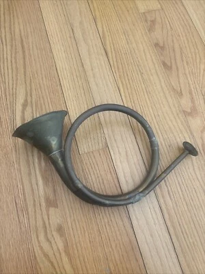 Vintage Decorative Brass Horn Bugle Wall Hanging - Image 1 of 4