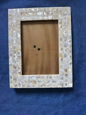 Capiz Mother Of Pearl White Shell Mosaic Tabletop Picture Frame 6.5X4.5" - Image 1 of 4