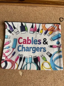 Kabel & Ladegeräte Aufbewahrungstasche mit Reißverschluss. Bunt. - Bild 1 von 2