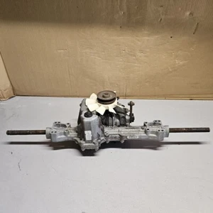 John Deere L110 Riding Lawn Mower Transmission Transaxle Hydrostatic AM131575 - Picture 1 of 20