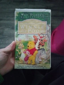 1996 Walt Disney's Masterpiece: The Many Adventures Of Winnie The Pooh VHS Tape - Picture 1 of 8