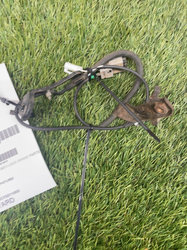 ✅ TOYOTA SIENNA 2015 2016 piezas de freno antibloqueo velocidad rueda sensor abs oem Foto 1 de 2