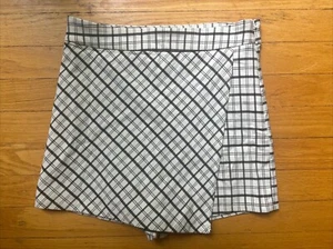 Garage Women's Mini Skirt Skort Shorts Black White Plaid Size Small - Picture 1 of 5