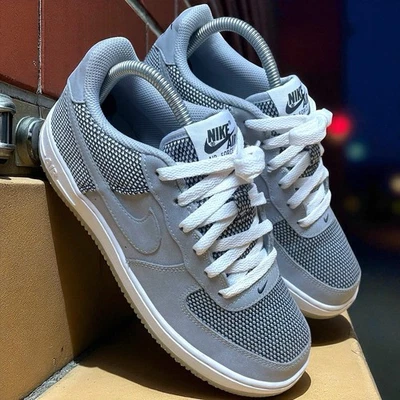 Nike Air Force 1 Low Boys Athletic Shoes Size Youth 7Y Wolf Grey 748981-005 - Image 1 of 4