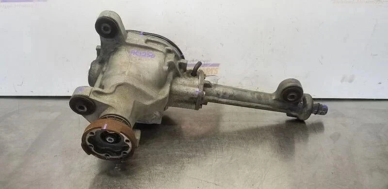 Оригинальный держатель переднего дифференциала для Ford F-150 Expedition 2009-2017 годов выпуска соотношение 3,31 - Изображение 1 из 1