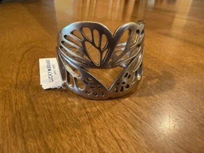 Brazalete mariposa antiguo tono dorado marca Lucky JLRY6126 - NUEVO CON ETIQUETAS Foto 1 de 4