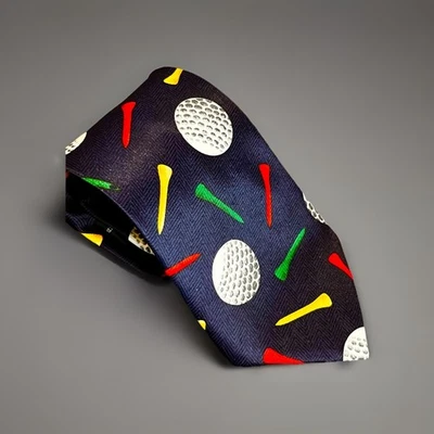 Camisetas, pelotas y 18 agujeros de corbata de golf Beverly Hills Polo Club Gloria Foto 1 de 4