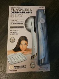 Finishing Touch Flawless Dermaplane Glo Lighted Facial Exfoliator - Picture 1 of 13