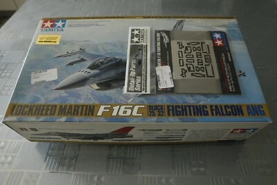 LOCKHEED MARTIN F16C 1/48 block25/32 FIGHTING FALCON ANG TAMIYA + foto incisioni - Immagine 1 di 4