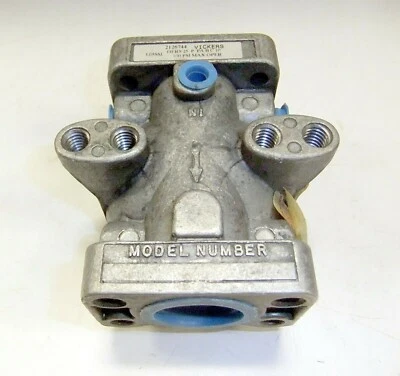 Carcasa de filtro Vickers 02126744 Foto 1 de 3