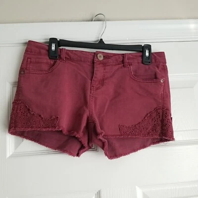 Pantalones cortos de mezclilla para mujer Rue21 Foto 1 de 4