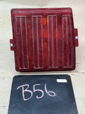 Pontiac Grand Prix 1979 79 luz trasera lente luz trasera derecha pasajero fabricante original usado Foto 1 de 4