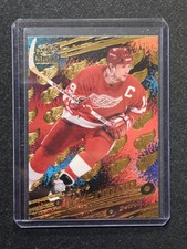 1997-98 Pacific Paramount Canadian Greats #7 Steve Yzerman