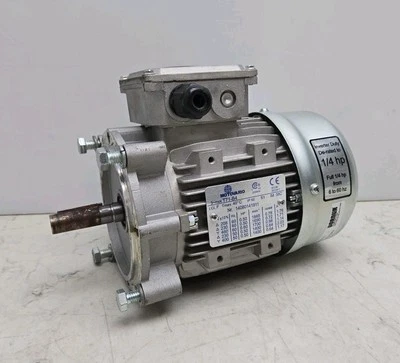 Motovario T71-B4 3-Phase Gear Motor 0.5 Hp Frame 56C Nr 14080141911 - Image 1 of 4