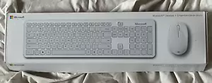 Microsoft QHG-00031 Bluetooth Keyboard and Mouse - Picture 1 of 6