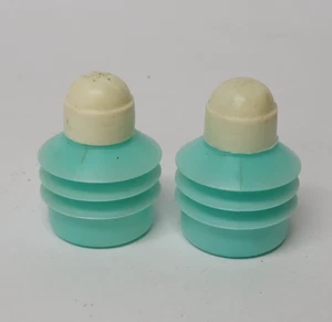 Juego de salero exprimible vintage de plástico azul Perma Ware sal pimienta - Imagen 1 de 8