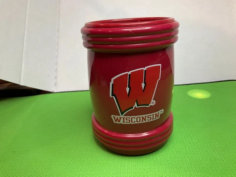 Wisconsin Badger Football Magna Coolie Can Koozie Magnetic Cover