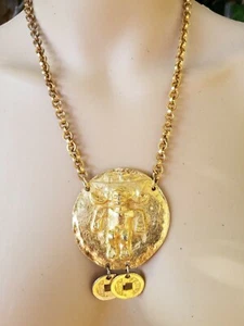 VTG AUTH KJL KENNETH JAY LANE NECKLACE MAYAN INCA STYLE LARGE MEDALLION GOLD PLT - Picture 1 of 11