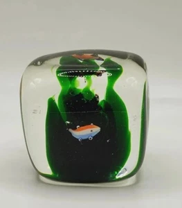 Paperweight Cube  Art Glass  With Fish - Picture 1 of 9