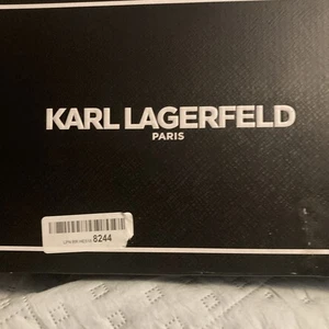 Karl Lagerfeld Calvina Wedge Pantoletten Schwarz Plateau Pantolette Signature Heel Neu mit Karton - Bild 1 von 10
