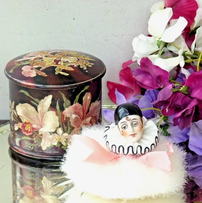 Media muñeca alemana Pierrot cisnes plumón polvo soplo en caja Art Deco vintage Foto 1 de 4